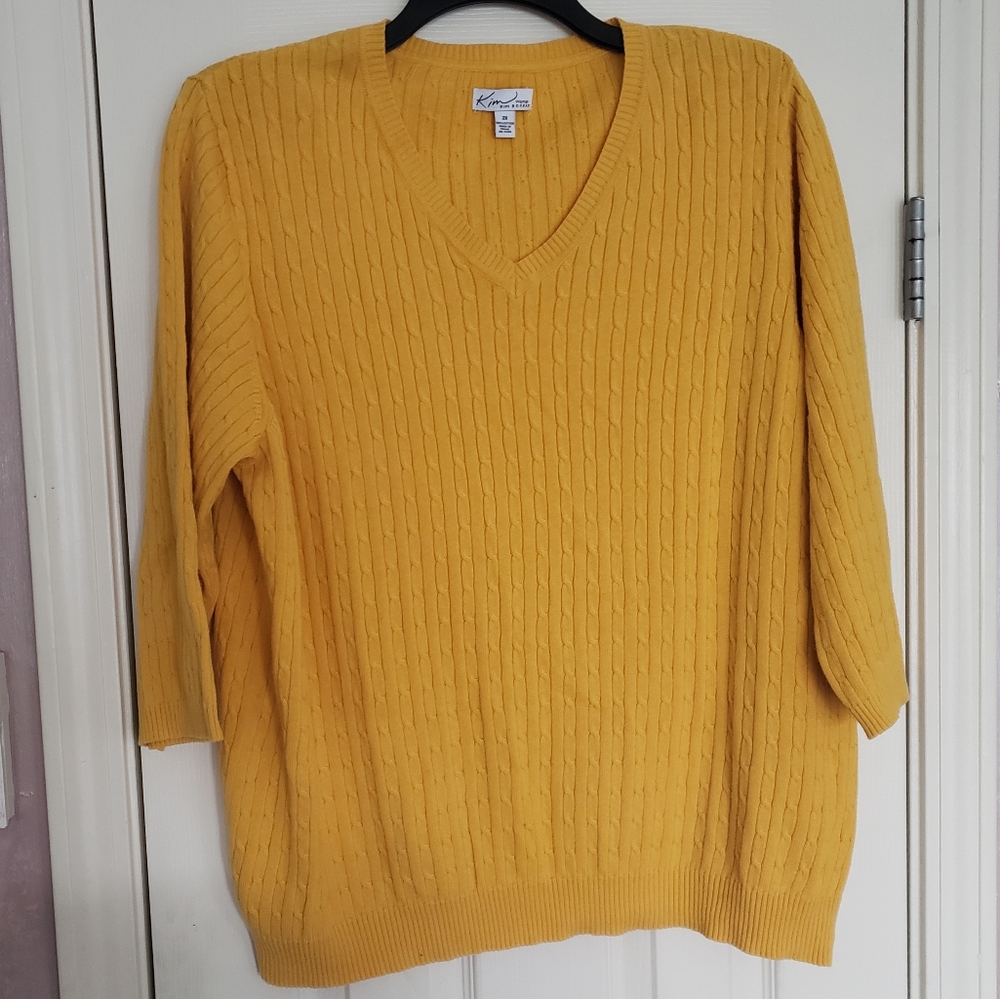 PLUS SIZE SWEATER